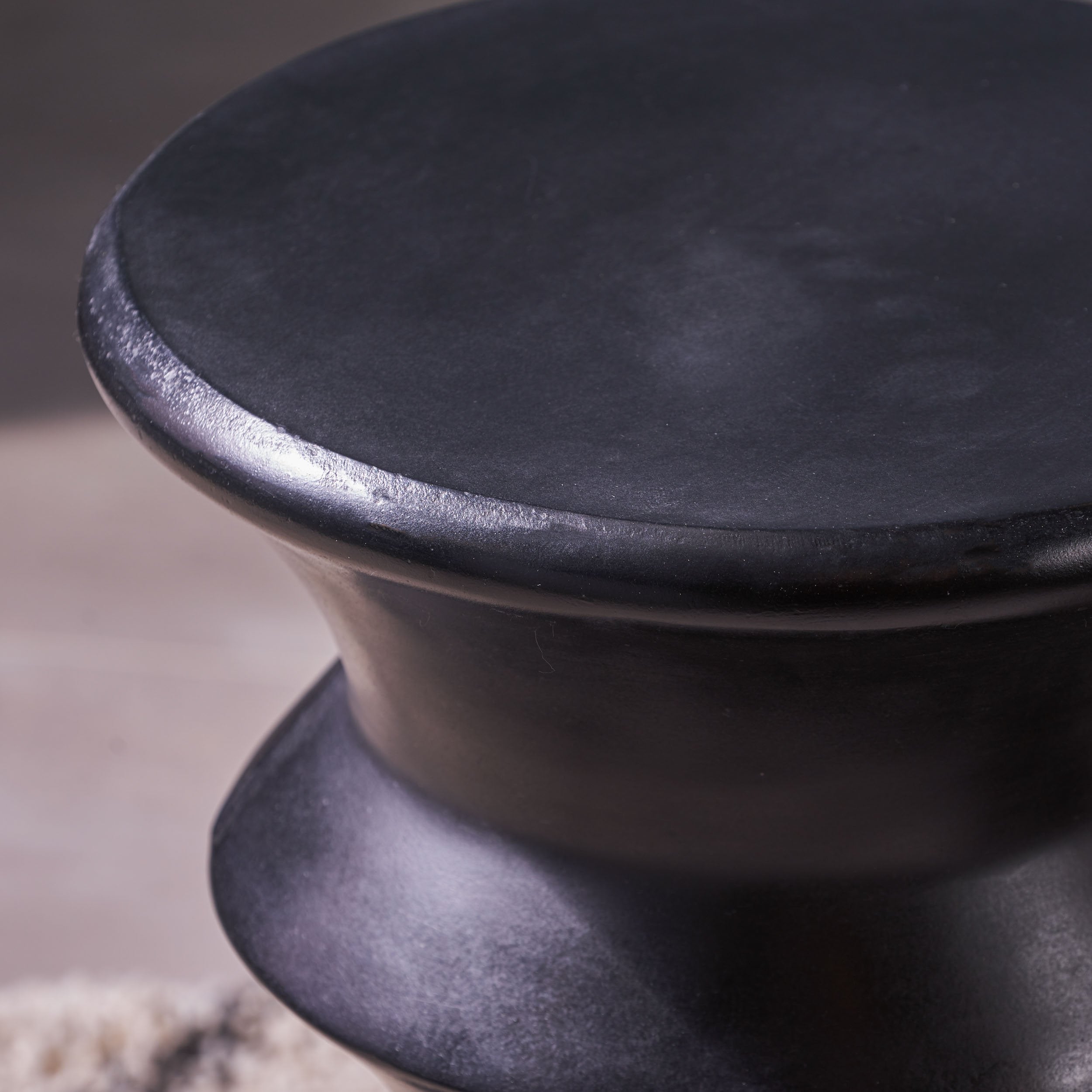 22 inch light weight concrete side table nh988403 22 inch light weight concrete side table nh988403
