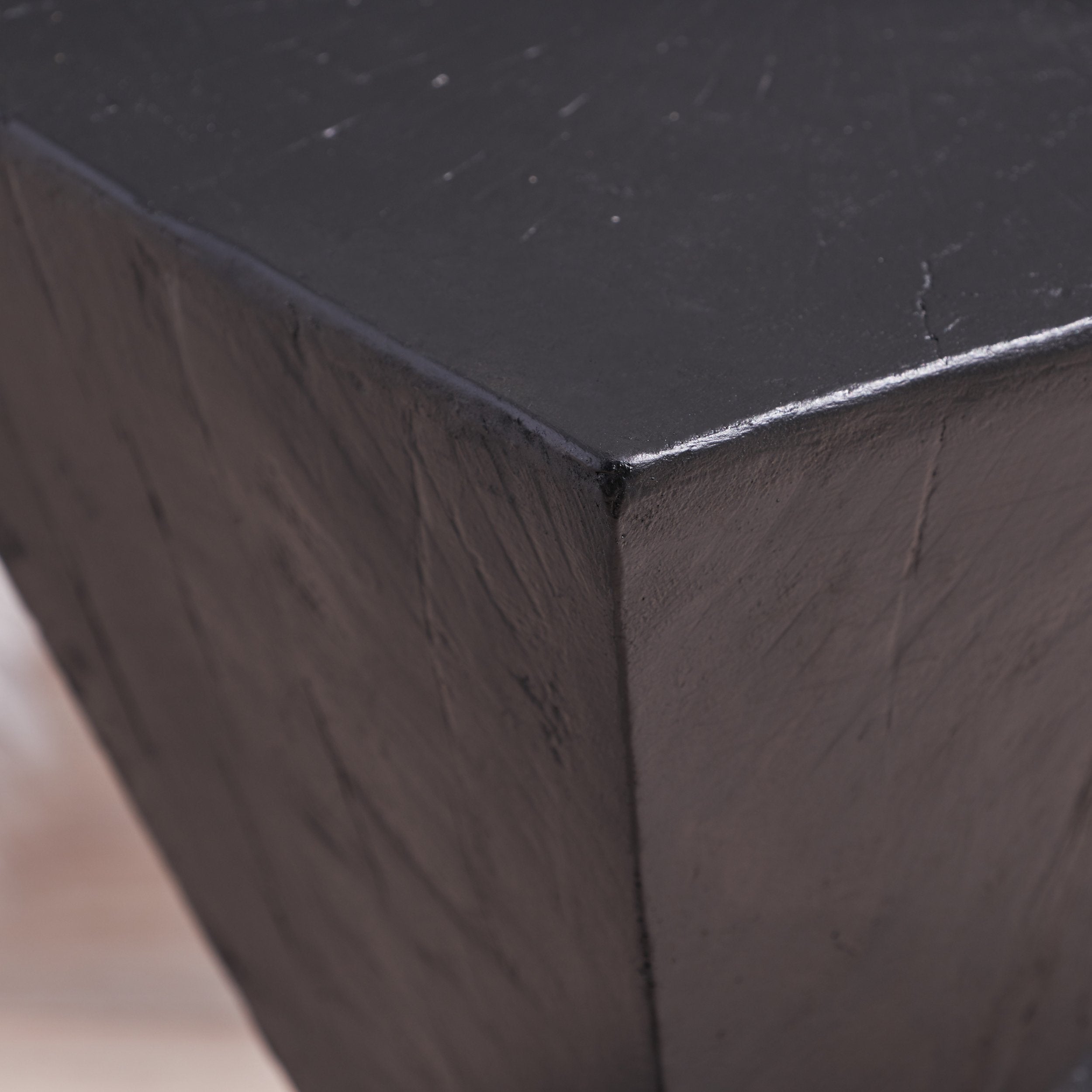 modern abstract hourglass lightweight concrete accent table nh628503 modern abstract hourglass lightweight concrete accent table nh628503
